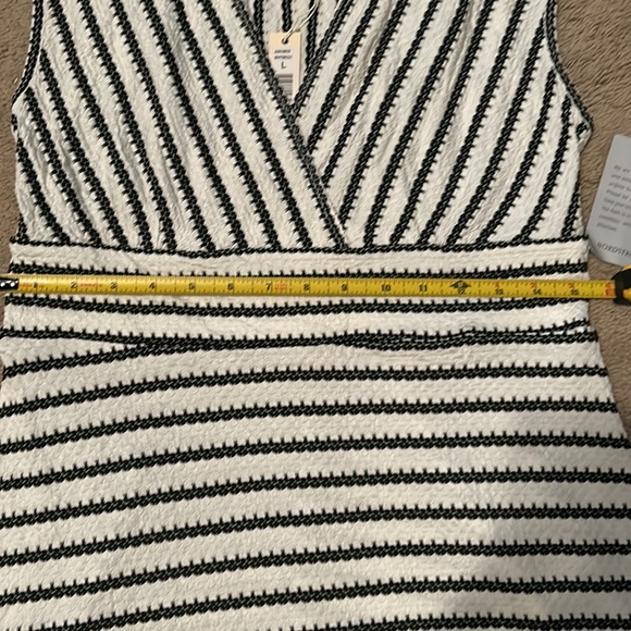 NWT Max Studio Black and White Stripe Dress Size L - Picture 9 of 9